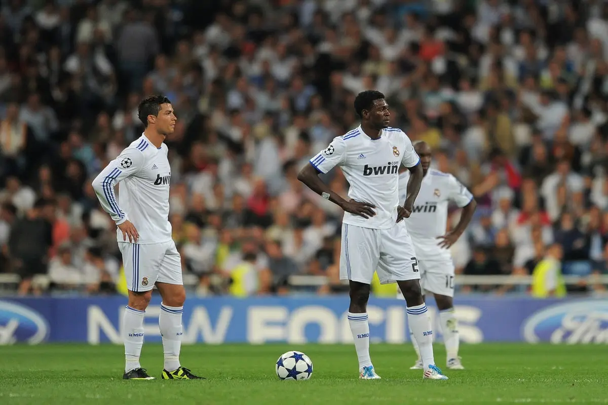 Adebayor et Cristiano Ronaldo au Real Madrid. (Photo by Jasper Juinen/Getty Images)