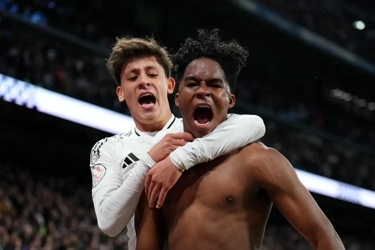 MADRID, SPAIN - JANUARY 16: Endrick of Real Madrid celebrates scoring his team's third goal with Arda Gueler during the Copa Del Rey match between Real Madrid and Celta de Vigo at Estadio Santiago Bernabeu on January 16, 2025 in Madrid, Spain. (Photo by Angel Martinez/Getty Images)
