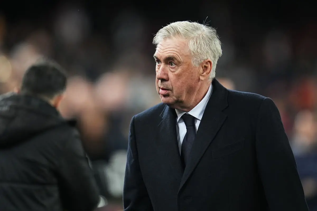 VALENCIA, SPAIN - JANUARY 03: Carlo Ancelotti, Head Coach of Real Madrid, looks on prior to the LaLiga match between Valencia CF and Real Madrid CF at Estadio Mestalla on January 03, 2025 in Valencia, Spain. (Photo by Aitor Alcalde/Getty Images)