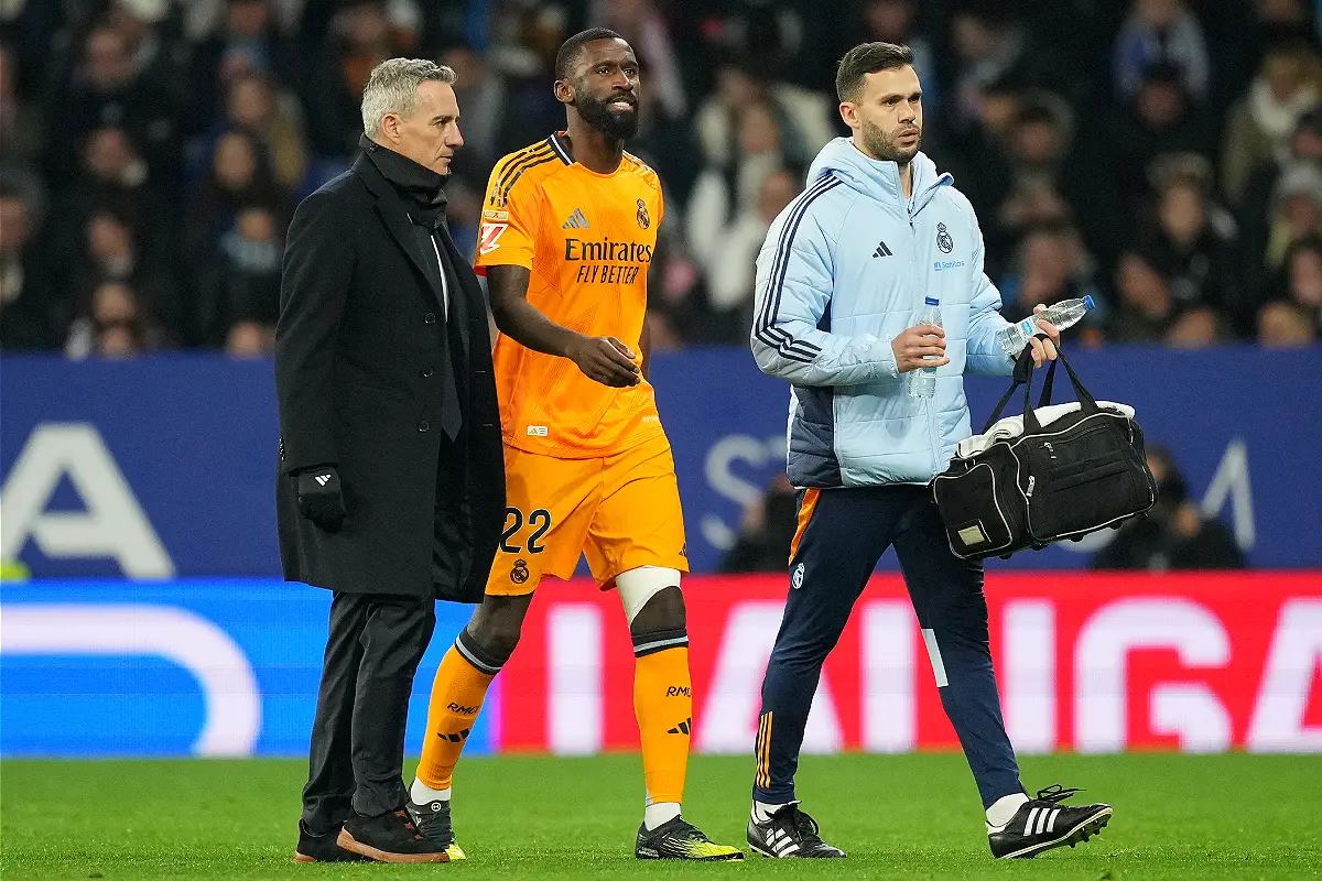 Antonio Rüdiger au moment de sa sortie samedi soir (Photo by Alex Caparros/Getty Images).