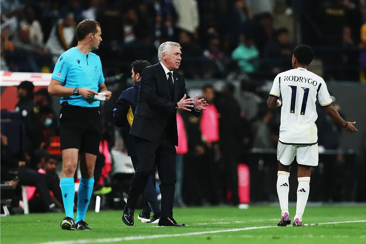 Ancelotti et Rodrygo en janvier 2024 (Photo by Yasser Bakhsh/Getty Images).