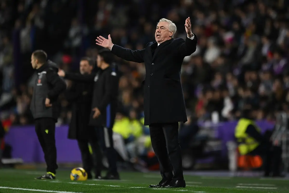 VALLADOLID, SPAIN - JANUARY 25: Carlo Ancelotti, Head Coach of Real Madrid, reacts during the LaLiga match between Real Valladolid CF and Real Madrid CF at Jose Zorrilla on January 25, 2025 in Valladolid, Spain. (Photo by Denis Doyle/Getty Images)