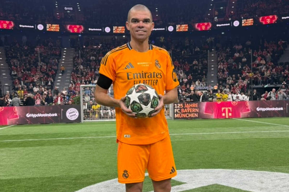 Pepe sous les couleurs du Real Madrid. (@VeteranosRM)