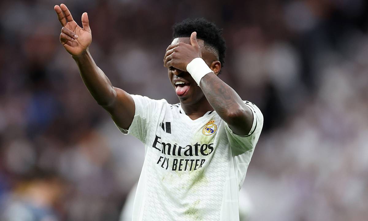 MADRID, SPAIN - MARCH 09: Vinicius Junior of Real Madrid celebrates scoring his team's second goal during the LaLiga match between Real Madrid CF and Rayo Vallecano at the Estadio Santiago Bernabeu on March 09, 2025 in Madrid, Spain. (Photo by Florencia Tan Jun/Getty Images)