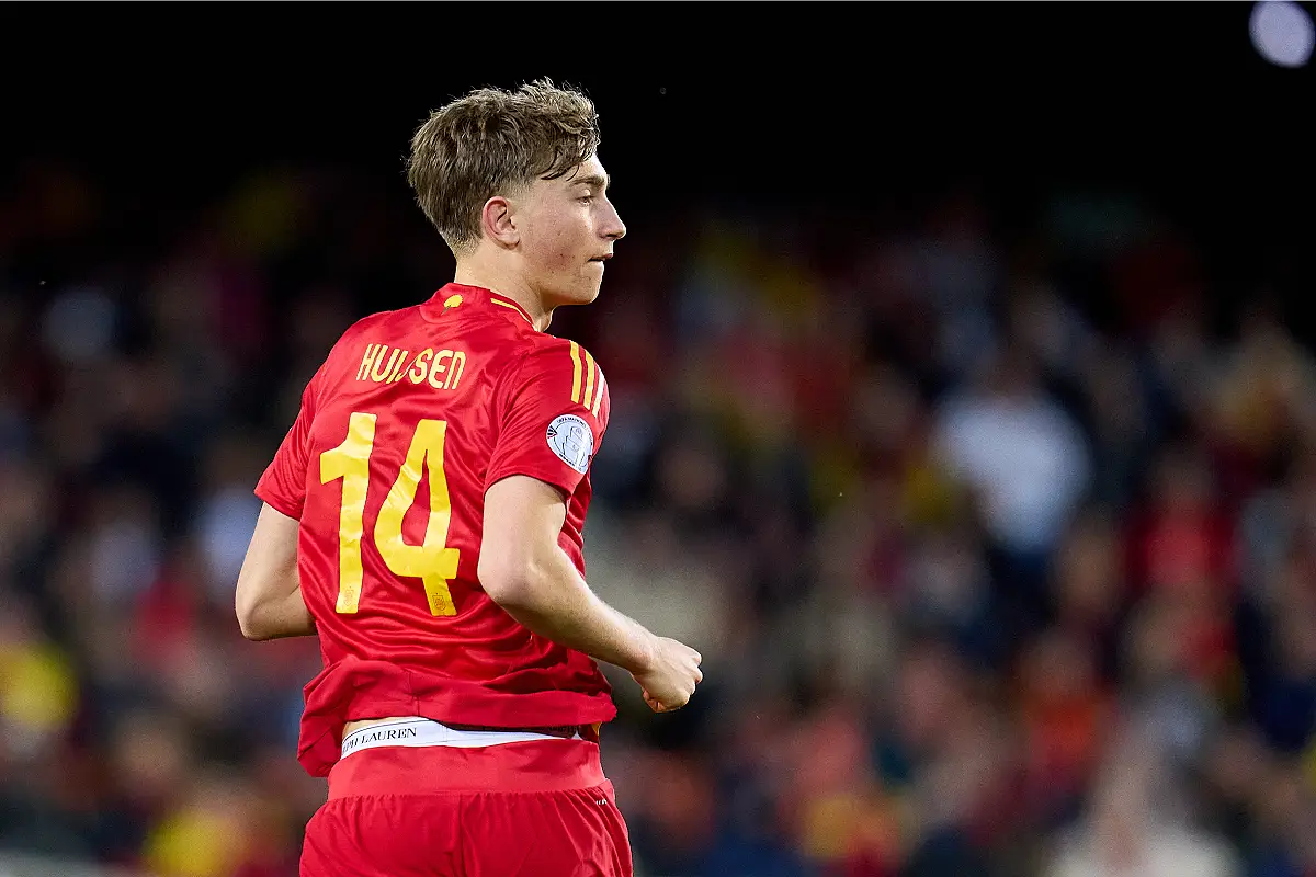 Dean Huijsen, avec l'Espagne dimanche, pourrait rejoindre le Real Madrid en 2025 (Photo by Aitor Alcalde/Getty Images).