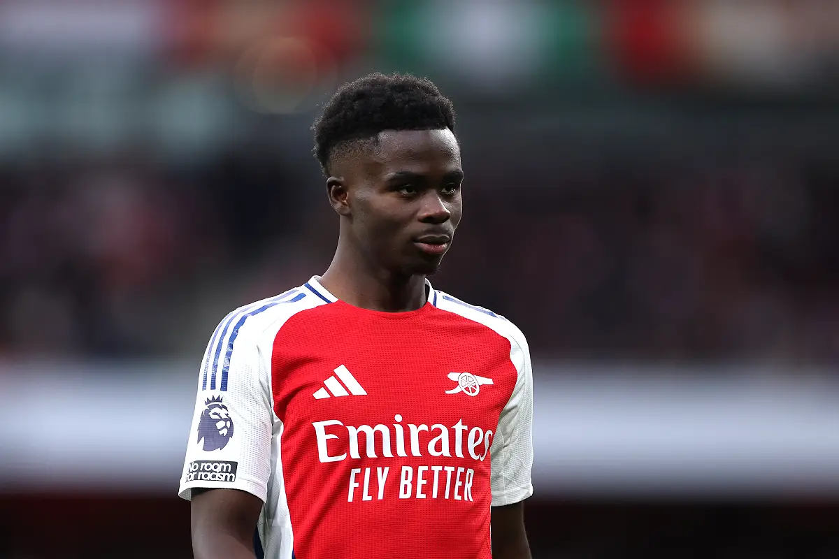 Saka avant sa blessure (Photo by Alex Pantling/Getty Images).