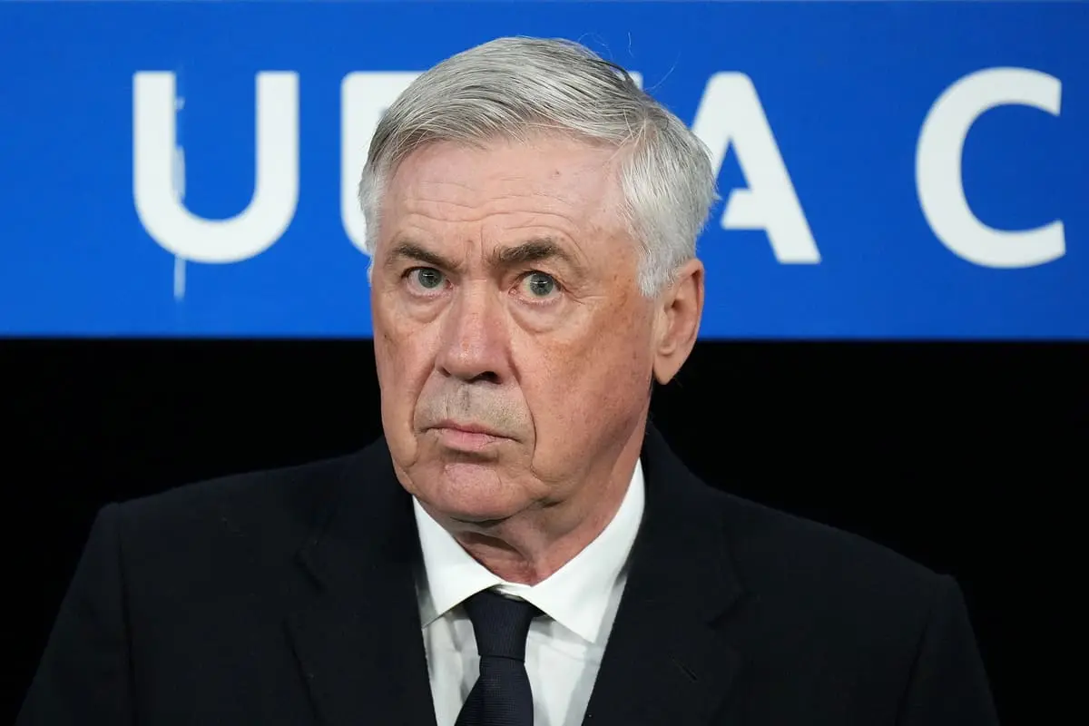 MADRID, SPAIN - MARCH 12: Carlo Ancelotti, Head Coach of Real Madrid, looks on prior to the UEFA Champions League 2024/25 Round of 16 second leg match between Atletico de Madrid and Real Madrid C.F. at Estadio Metropolitano on March 12, 2025 in Madrid, Spain. (Photo by Angel Martinez/Getty Images).