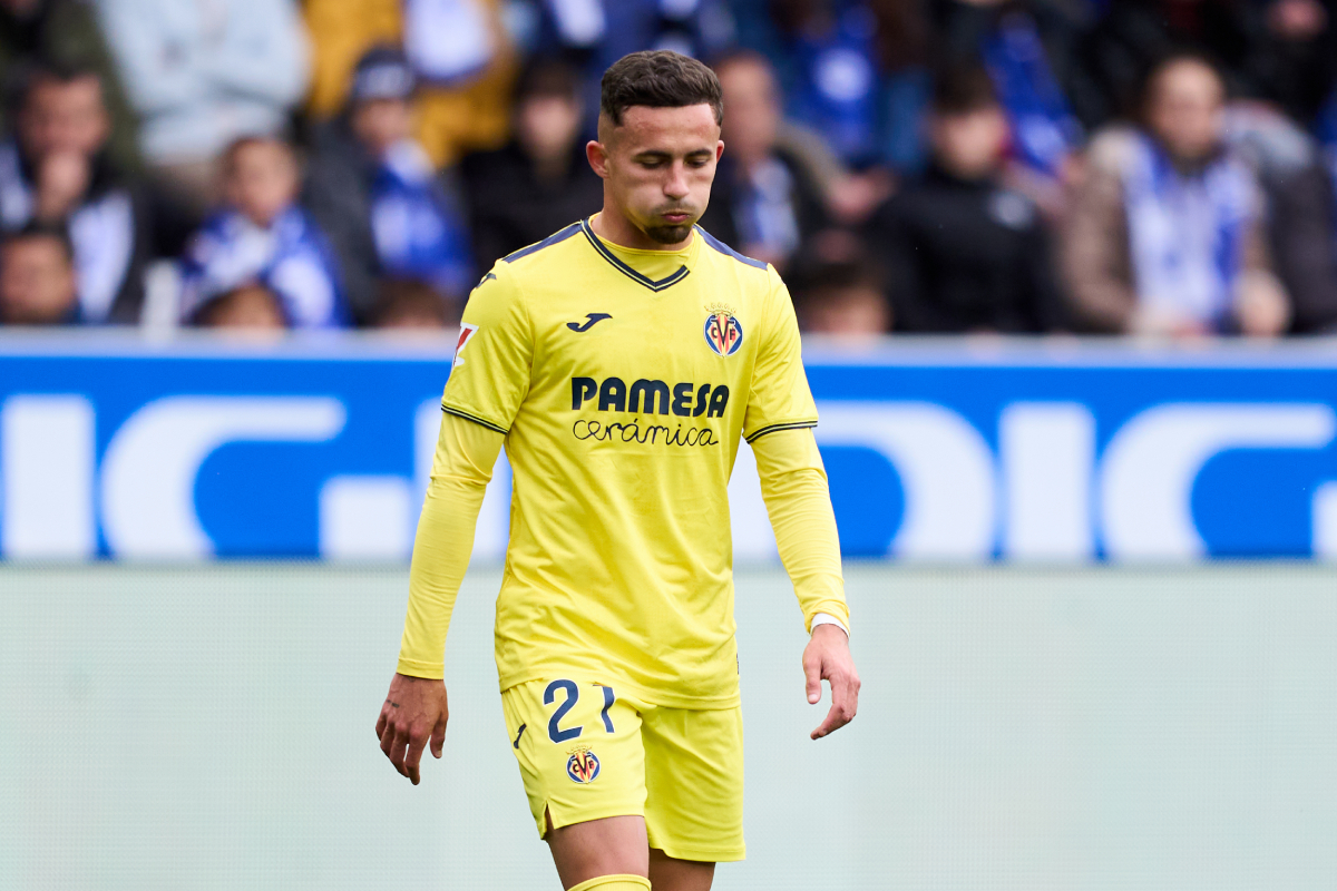 VITORIA-GASTEIZ, SPAIN - MARCH 08: Yeremi Pino of Villarreal FC reacts during the LaLiga match between Deportivo Alaves and Villarreal CF at Estadio de Mendizorroza on March 08, 2025 in Vitoria-Gasteiz, Spain. (Photo by Juan Manuel Serrano Arce/Getty Images)