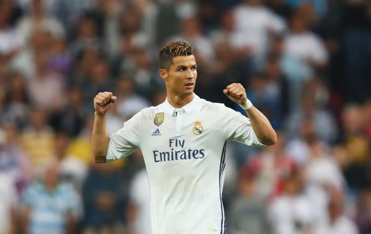 MADRID, SPAIN - MAY 02: Cristiano Ronaldo of Real Madrid celebrates victory after the UEFA Champions League semi final first leg match between Real Madrid CF and Club Atletico de Madrid at Estadio Santiago Bernabeu on May 2, 2017 in Madrid, Spain. (Photo by Clive Rose/Getty Images).
