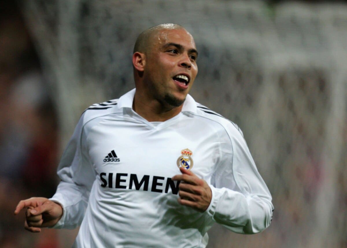 MADRID, SPAIN - FEBRUARY 4: Ronaldo of Real Madrid celebrates his goal during the Primera Liga match between Real Madrid and Espanyol at the Santiago Bernabeu stadium on February 4, 2006 in Madrid, Spain. (Photo by Denis Doyle/Getty Images)