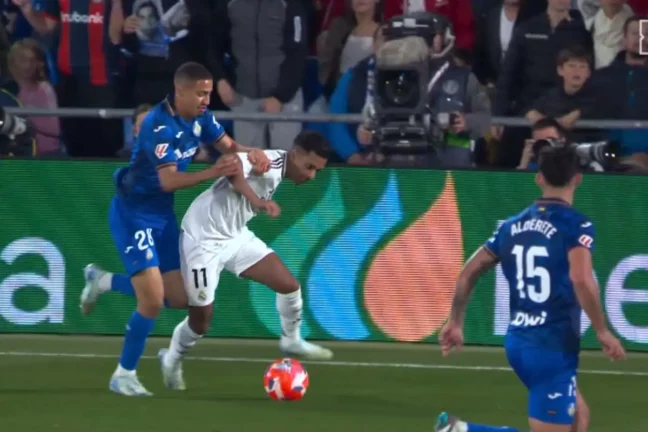 Le possible penalty sur Rodrygo.