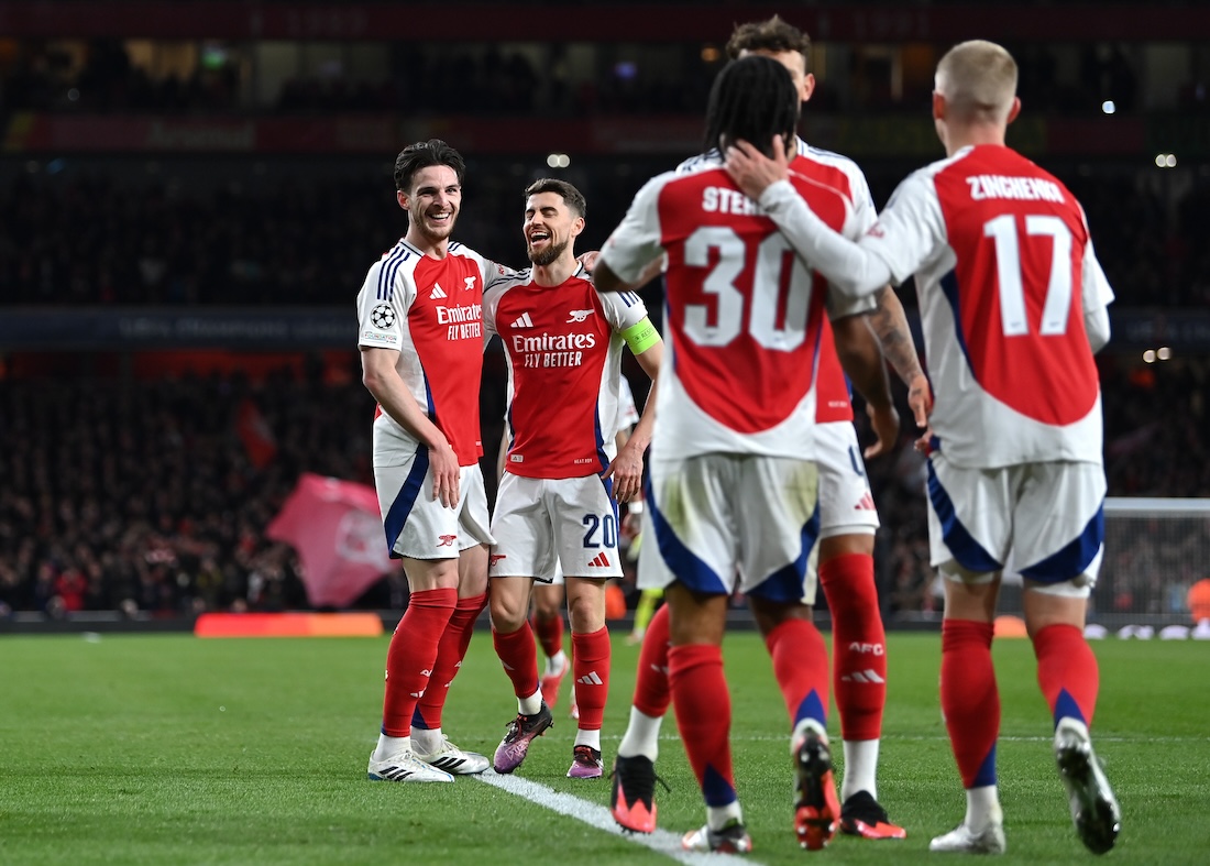 LONDON, ENGLAND - MARCH 12: Declan Rice of Arsenal celebrates scoring his team's second goal with teammate Jorginho and teammates during the UEFA Champions League 2024/25 Round of 16 Second Leg match between Arsenal FC and PSV at Arsenal Stadium on March 12, 2025 in London, England. (Photo by Justin Setterfield/Getty Images)