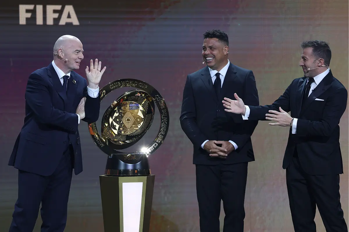 Le trophée de la Coupe du monde des clubs pourrait revenir dans les mains du Real Madrid (Photo by Brennan Asplen/Getty Images).