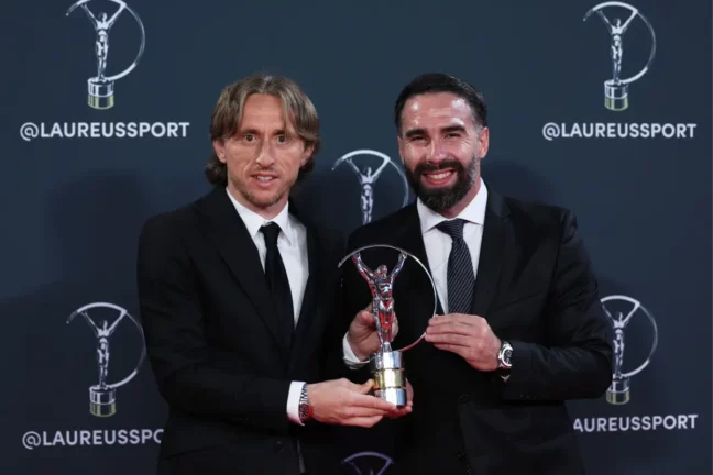 Le Real Madrid représenté par Modric et Carvajal lundi (Photo by Isabel Infantes/Getty Images).