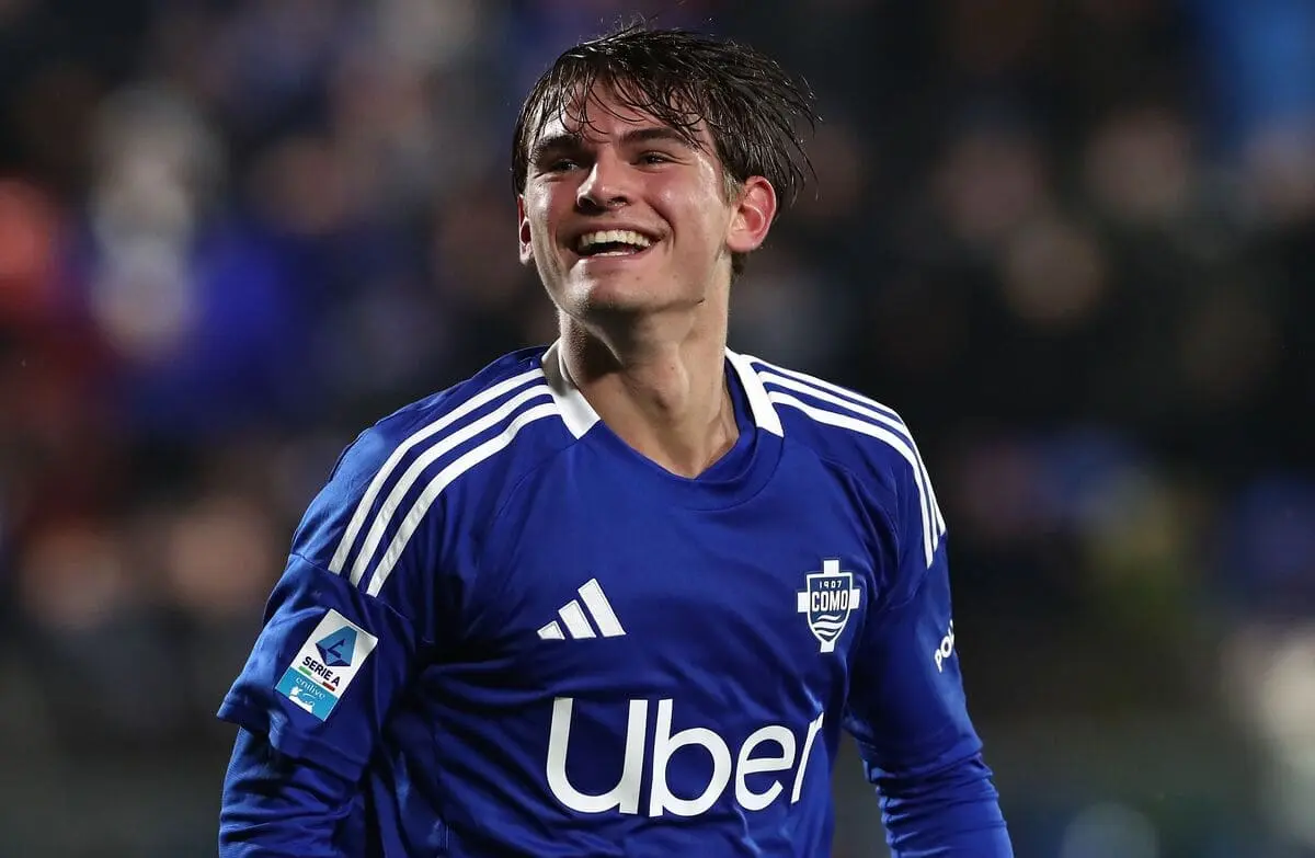 COMO, ITALY - JANUARY 20: Nico Paz of Como 1907 celebrates after scoring their team's fourth goal during the Serie A match between Como 1907 and Udinese Calcio at Stadio G. Sinigaglia on January 20, 2025 in Como, Italy. (Photo by Marco Luzzani/Getty Images).