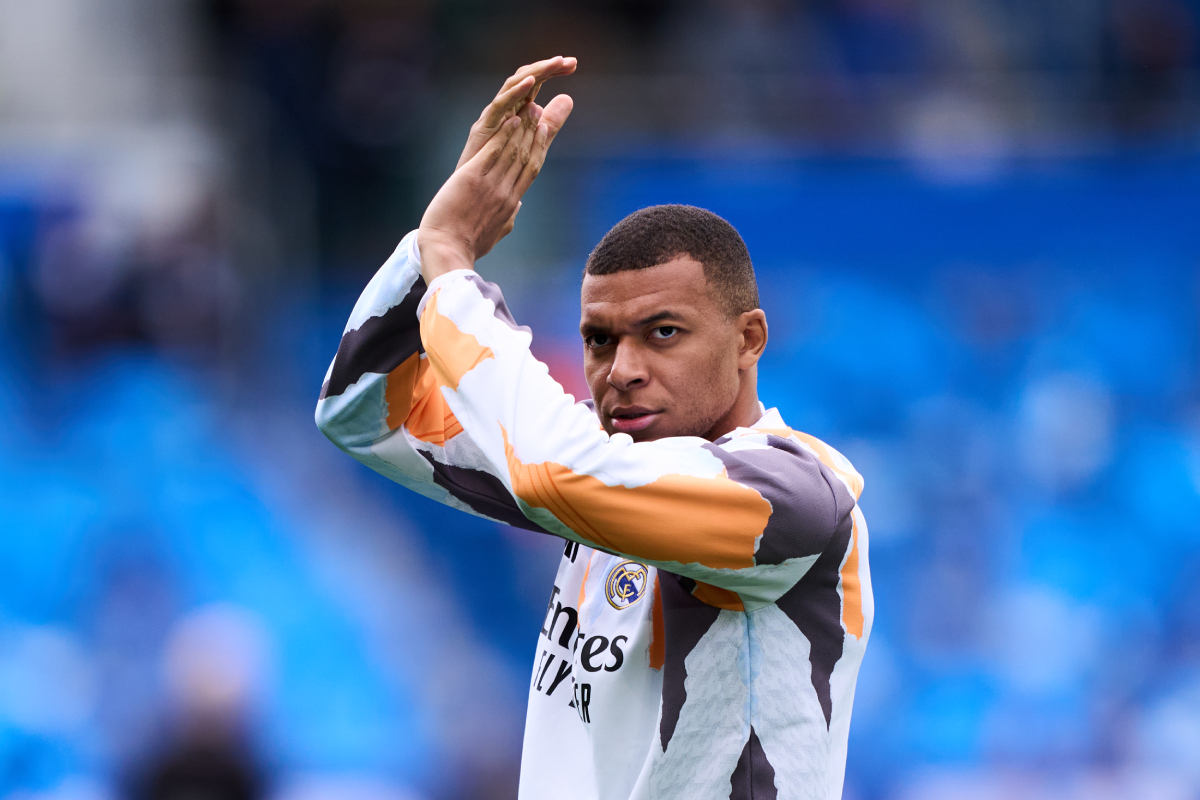 VITORIA-GASTEIZ, SPAIN - APRIL 13: Kylian Mbappe of Real Madrid reacts prior to the LaLiga match between Deportivo Alaves and Real Madrid CF at Estadio de Mendizorroza on April 13, 2025 in Vitoria-Gasteiz, Spain. (Photo by Juan Manuel Serrano Arce/Getty Images)