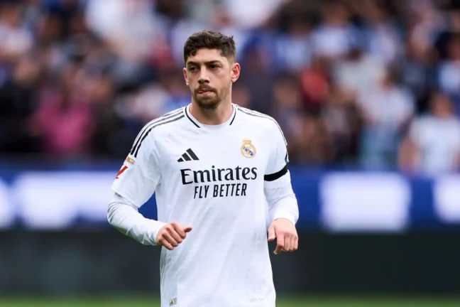VITORIA-GASTEIZ, SPAIN - APRIL 13: Federico Valverde of Real Madrid looks on during the LaLiga match between Deportivo Alaves and Real Madrid CF at Estadio de Mendizorroza on April 13, 2025 in Vitoria-Gasteiz, Spain. (Photo by Juan Manuel Serrano Arce/Getty Images).