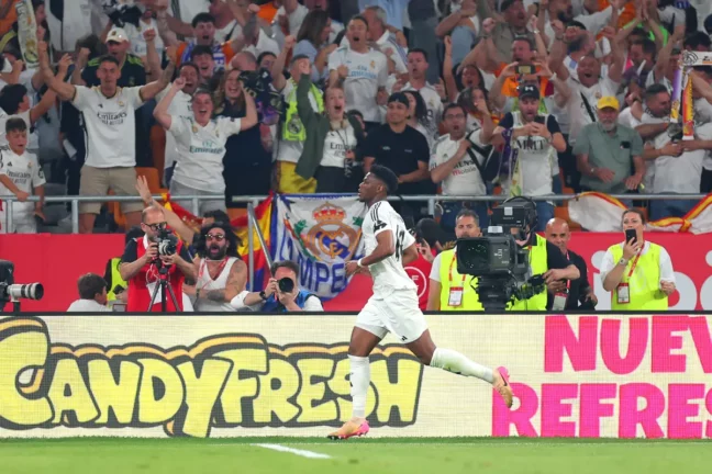 SEVILLE, SPAIN - APRIL 26: Aurelien Tchouameni of Real Madrid celebrates scoring his team's second goal during the Copa del Rey Final match between FC Barcelona and Real Madrid at Estadio de La Cartuja on April 26, 2025 in Seville, Spain. (Photo by Fran Santiago/Getty Images)