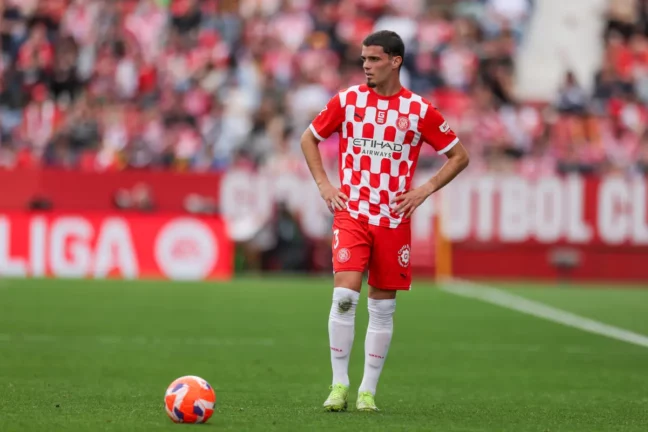 GIRONA, SPAIN - APRIL 05: Miguel Gutierrez of Girona FC with the ball during the LaLiga match between Girona FC and Deportivo Alaves at Montilivi Stadium on April 05, 2025 in Girona, Spain. (Photo by Judit Cartiel/Getty Images)