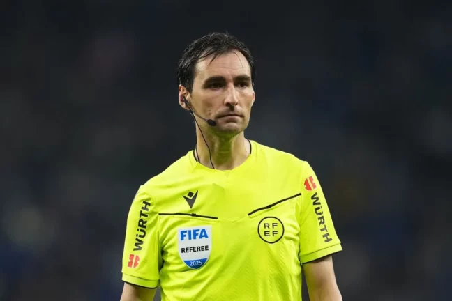 BARCELONA, SPAIN - APRIL 18: Referee Ricardo de Burgos Bengoetxea looks on during the LaLiga match between RCD Espanyol de Barcelona and Getafe CF at RCDE Stadium on April 18, 2025 in Barcelona, Spain. (Photo by Alex Caparros/Getty Images)