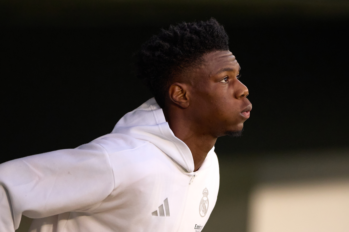 SEVILLE, SPAIN - MARCH 01: Aurelien Tchouameni of Real Madrid looks onduring the LaLiga match between Real Betis Balompie and Real Madrid CF at Estadio Benito Villamarin on March 01, 2025 in Seville, Spain. (Photo by Fran Santiago/Getty Images)