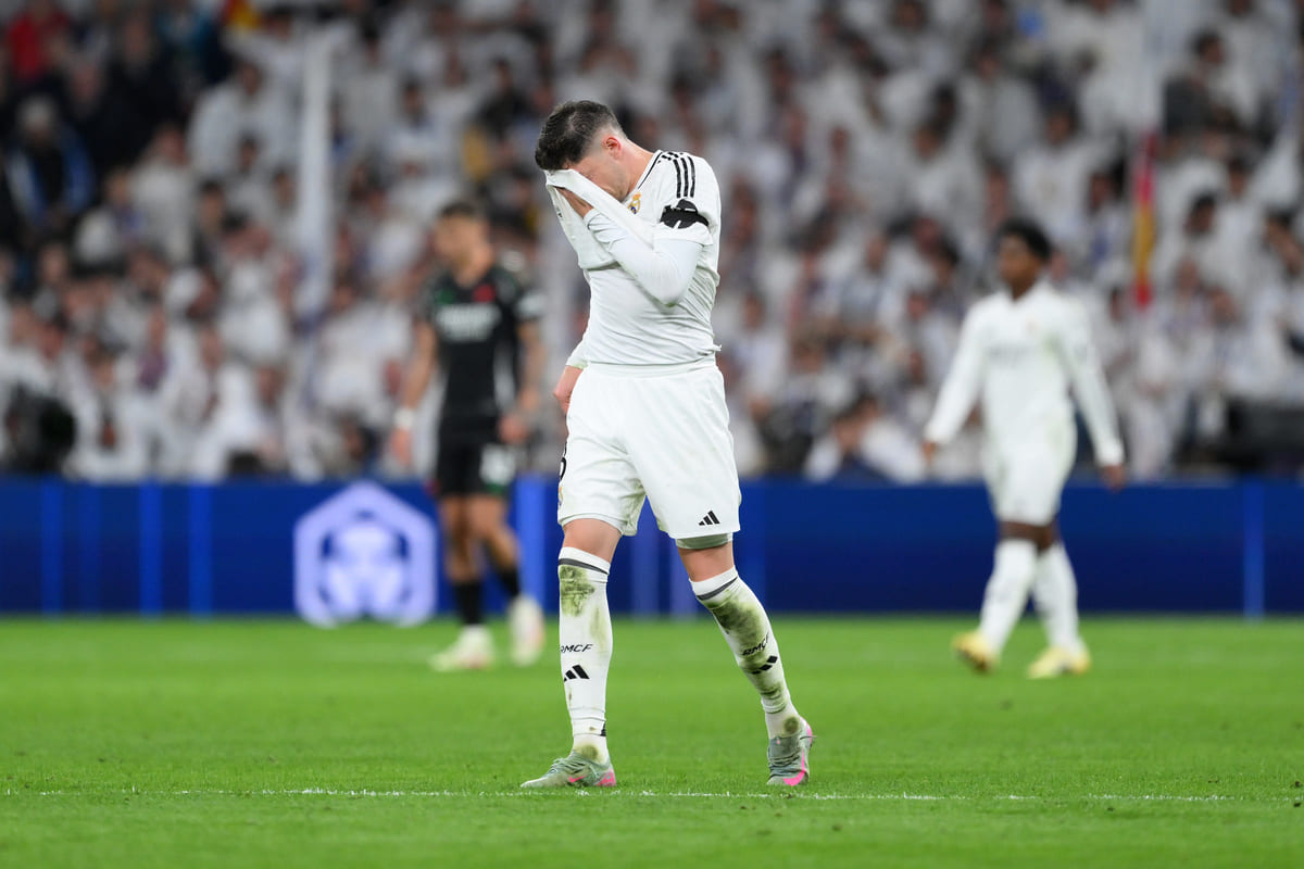 MADRID, SPAIN - APRIL 16: Federico Valverde of Real Madrid looks dejected during the UEFA Champions League 2024/25 Quarter Final Second Leg match between Real Madrid C.F. and Arsenal FC at Estadio Santiago Bernabeu on April 16, 2025 in Madrid, Spain. (Photo by David Ramos/Getty Images).