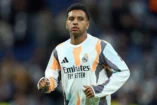 MADRID, SPAIN - MARCH 09: Rodrygo Goes of Real Madrid warms up prior to the LaLiga match between Real Madrid CF and Rayo Vallecano at Estadio Santiago Bernabeu on March 09, 2025 in Madrid, Spain. (Photo by Angel Martinez/Getty Images).