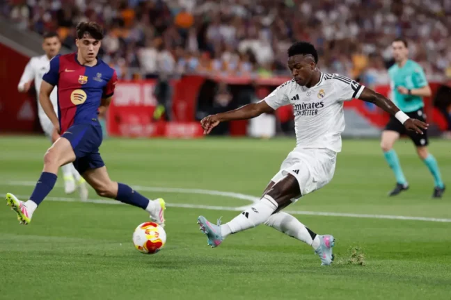 Vinicius Jr. a fait preuve de trop d'imprécisions pour une finale malgré sa bonne volonté et sa débauche d'énergie (realmadrid.com)