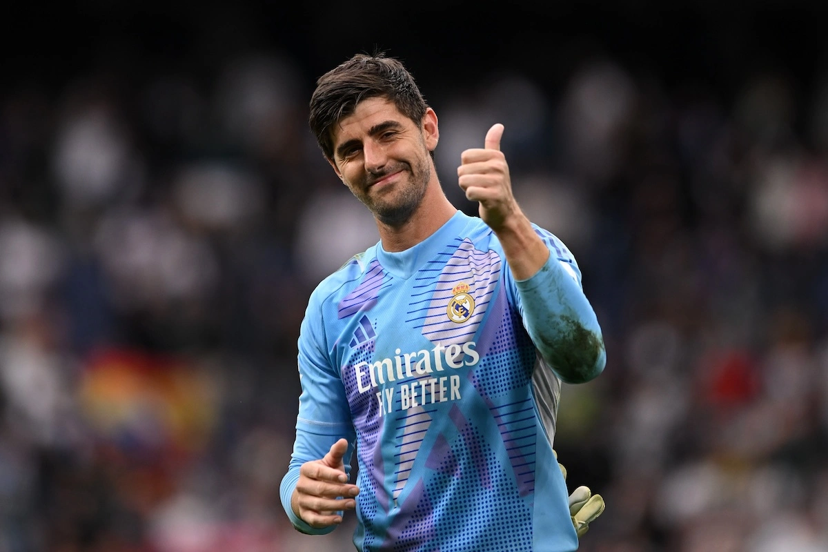 MADRID, SPAIN - MAY 04: Thibaut Courtois of Real Madrid gestures a thumbs up following victory in the LaLiga match between Real Madrid CF and RC Celta de Vigo at Estadio Santiago Bernabeu on May 04, 2025 in Madrid, Spain. (Photo by Denis Doyle/Getty Images)