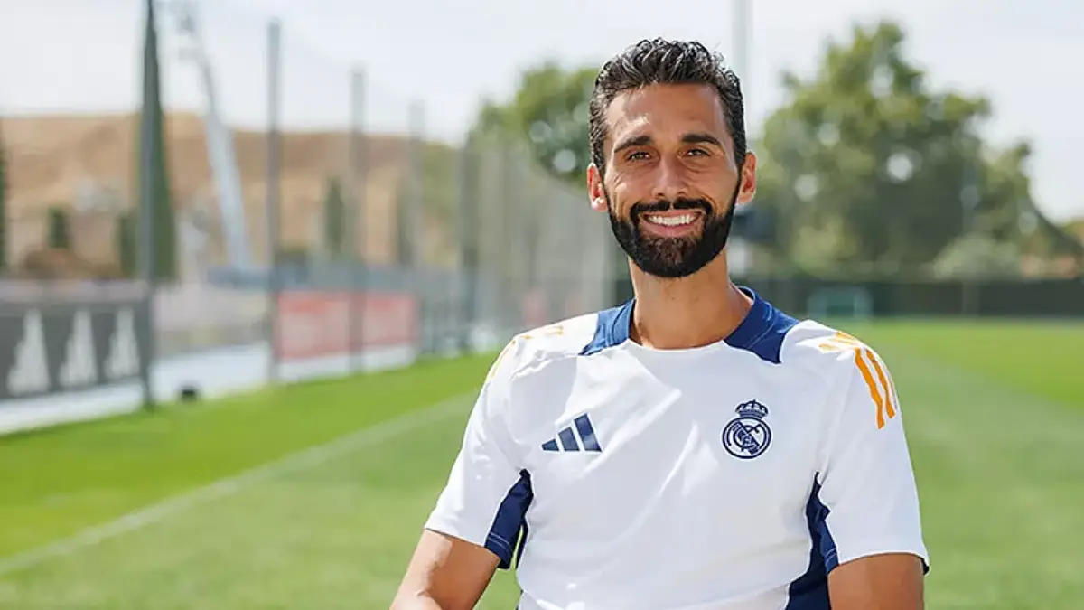Raúl s’en va du Real Madrid Castilla, Arbeloa lui succède : révolution à La Fábrica (realmadrid.com)