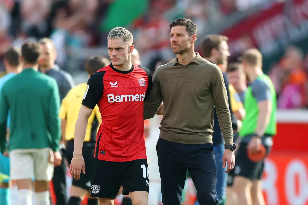 Xabi Alonso et Wirtz le mois dernier (Photo by Lars Baron/Getty Images).