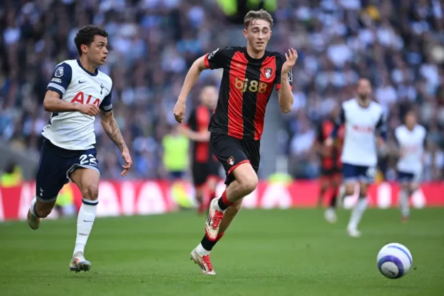 Huijsen face à Tottenham en mars (Photo by Justin Setterfield/Getty Images).