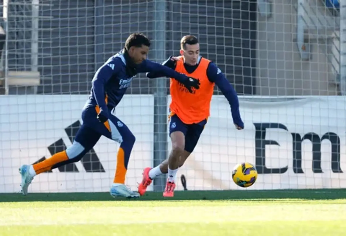 Rodrygo et Lucas Vázquez au duel à l'entraînement au centre sportif du Real Madrid (Realmadrid.com)
