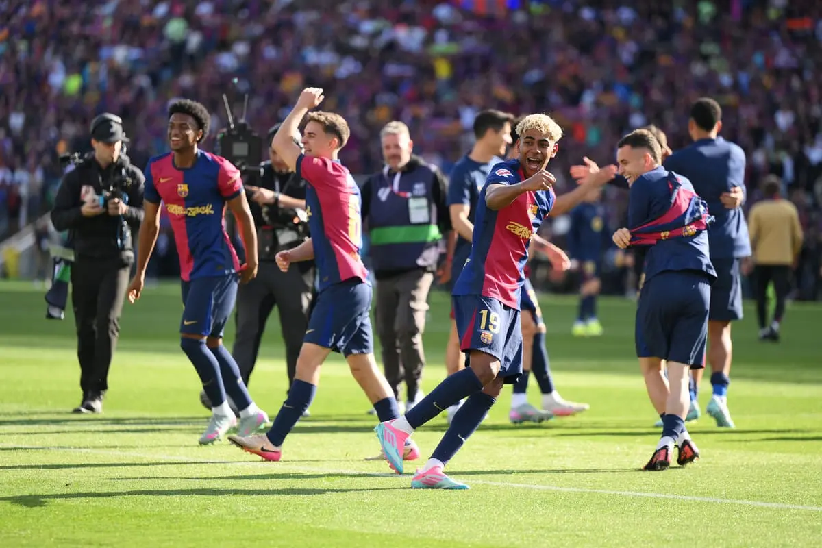 BARCELONA, SPAIN - MAY 11: Gavi and Lamine Yamal of Barça celebrate after the teams 4-3 victory in the LaLiga match between FC Barcelona and Real Madrid CF at Estadi Olimpic Lluis Companys on May 11, 2025 in Barcelona, Spain. (Photo by David Ramos/Getty Images)