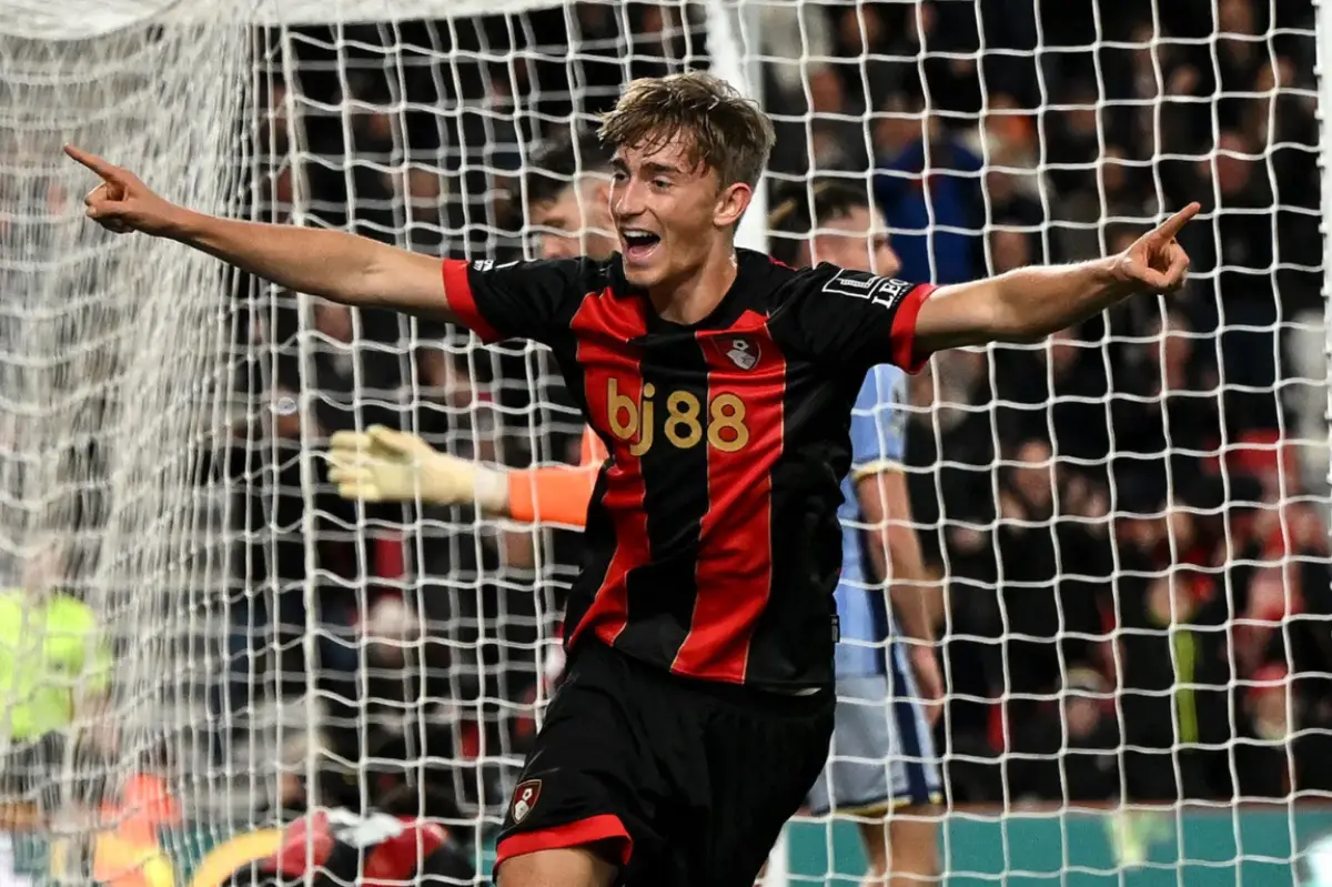 Dean Huijsen, recrue défensive la plus chère de l’histoire du Real Madrid (realmadrid.com)