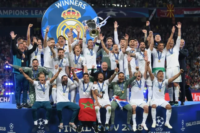KIEV, UKRAINE - MAY 26: Real Madrid captain Sergio Ramos lifts the trophy after winning the UEFA Champions League final between Real Madrid and Liverpool on May 26, 2018 in Kiev, Ukraine. (Photo by Shaun Botterill/Getty Images)
