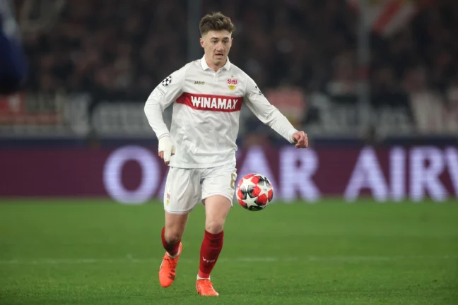 STUTTGART, GERMANY - JANUARY 29: Angelo Stiller of VfB Stuttgart controls the ball during the UEFA Champions League 2024/25 League Phase MD8 match between VfB Stuttgart and Paris Saint-Germain at Stuttgart Arena on January 29, 2025 in Stuttgart, Germany. Real Madrid(Photo by Alex Grimm/Getty Images)