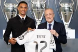 Trent Alexander-Arnold avec Florentino Pérez. (realmadrid.com)