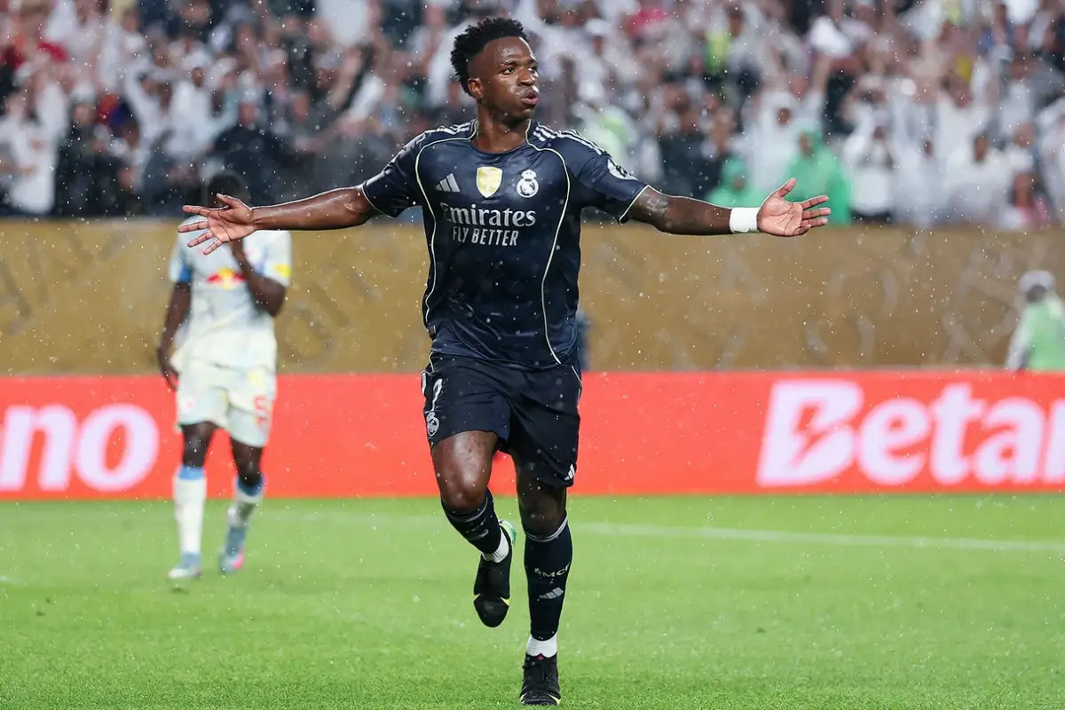 Vinicius Jr. et le Real Madrid : un avenir commun bientôt officialisé (realmadrid.com)