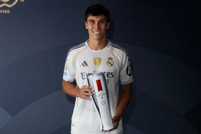 Gonzalo García en conférence de presse : "Jouer pour le Real Madrid, ça représente tout pour moi" (realmadrid.com)
