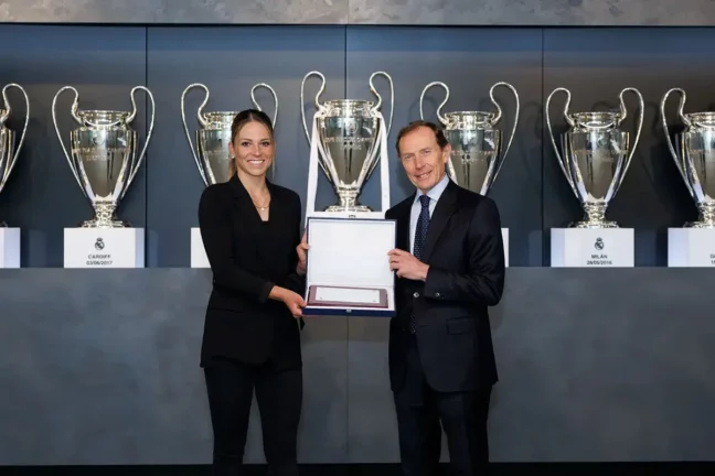 Melanie Leupolz tire sa révérence : une légende du football féminin quitte les terrains (realmadrid.com)