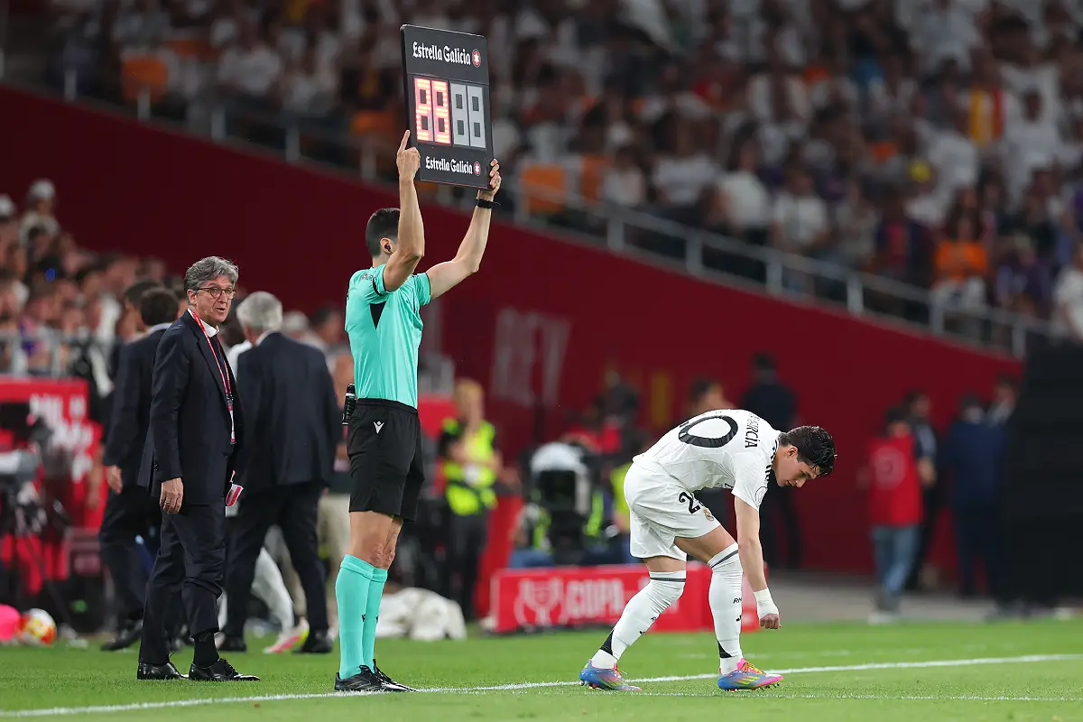 Fran Garcia après avoir remplacé Mendy en Coupe du Roi pour le Real Madrid ! (Photo by Fran Santiago/Getty Images).