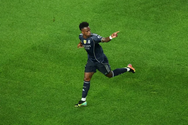 PHILADELPHIA, PENNSYLVANIA - JUNE 26: Vinicius Junior #7 of Real Madrid C.F. celebrates scoring his team's first goal during the FIFA Club World Cup 2025 group H match between FC Red Bull Salzburg and Real Madrid CF at Lincoln Financial Field on June 26, 2025 in Philadelphia, Pennsylvania. (Photo by Luke Hales/Getty Images).