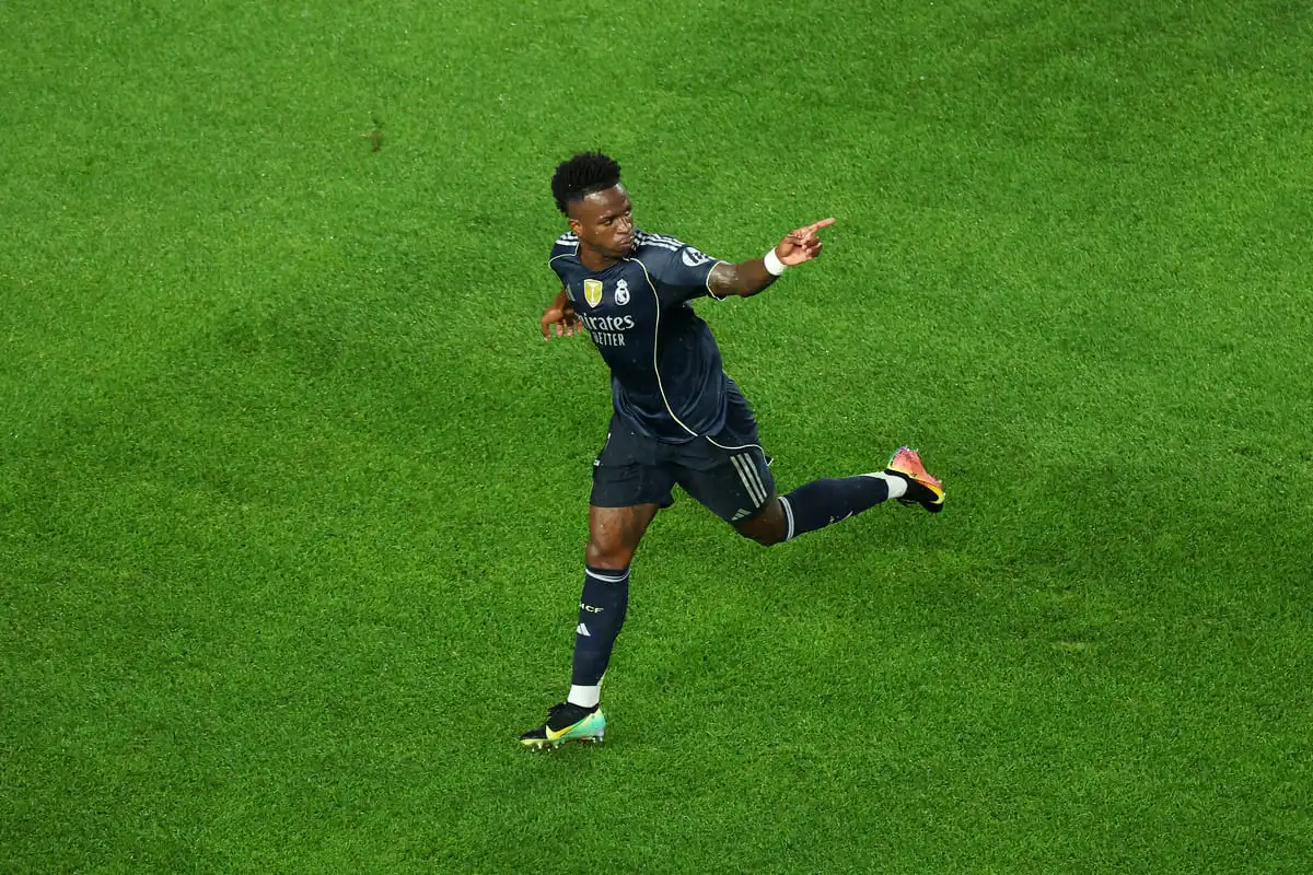 PHILADELPHIA, PENNSYLVANIA - JUNE 26: Vinicius Junior #7 of Real Madrid C.F. celebrates scoring his team's first goal during the FIFA Club World Cup 2025 group H match between FC Red Bull Salzburg and Real Madrid CF at Lincoln Financial Field on June 26, 2025 in Philadelphia, Pennsylvania. (Photo by Luke Hales/Getty Images).