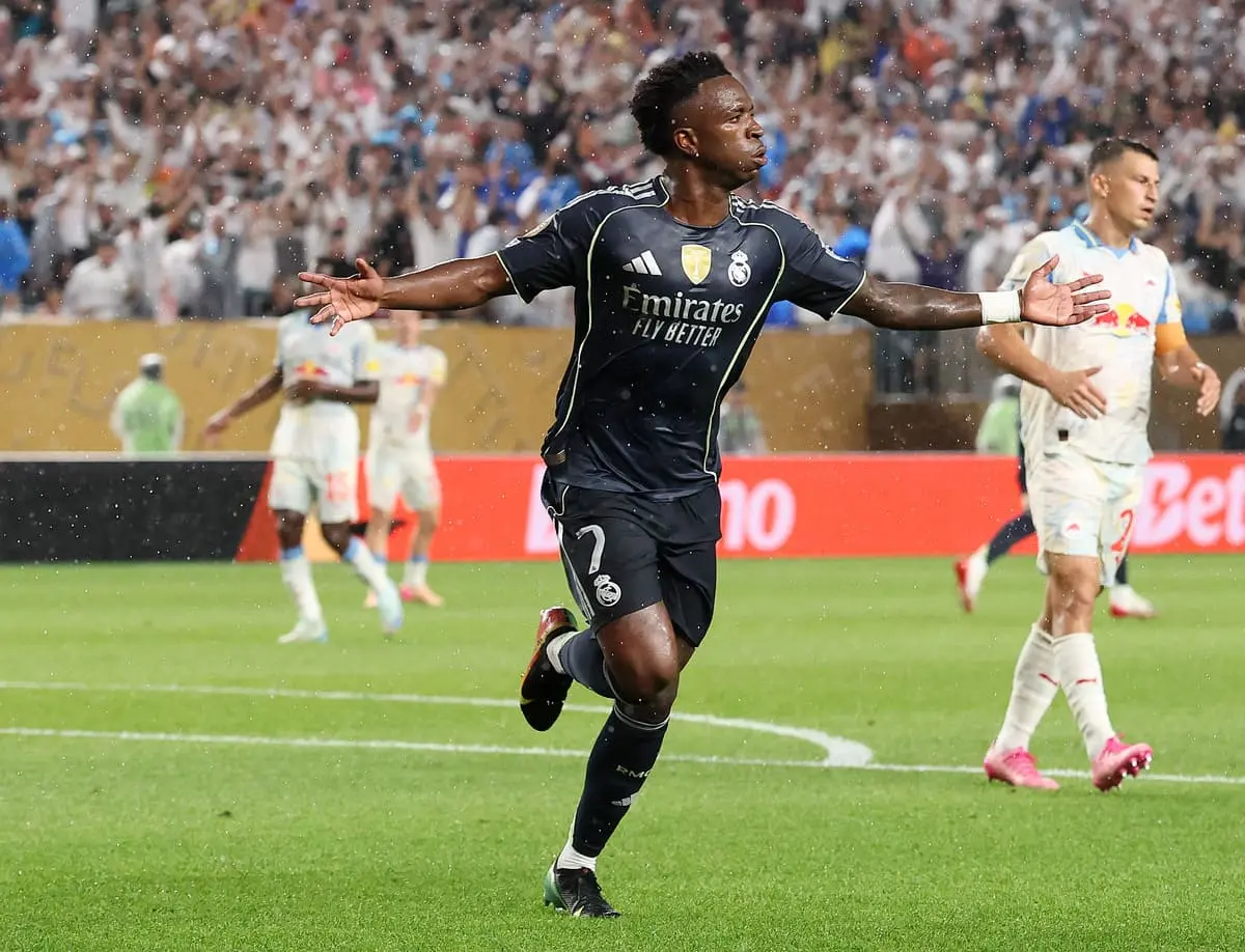 PHILADELPHIA, PENNSYLVANIA - JUNE 26: Vinicius Jr. #7 of Real Madrid C.F. celebrates scoring his team's first goal during the FIFA Club World Cup 2025 group H match between FC Red Bull Salzburg and Real Madrid CF at Lincoln Financial Field on June 26, 2025 in Philadelphia, Pennsylvania. (Photo by Francois Nel/Getty Images)