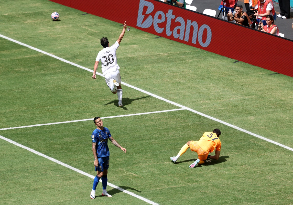 MIAMI GARDENS, FLORIDA - JUNE 18: Gonzalo Garcia #30 of Real Madrid C. F. celebrates scoring his team's first goal during the FIFA Club World Cup 2025 group H match between Real Madrid CF and Al Hilal at Hard Rock Stadium on June 18, 2025 in Miami Gardens, Florida. (Photo by Sandra Montanez/Getty Images)