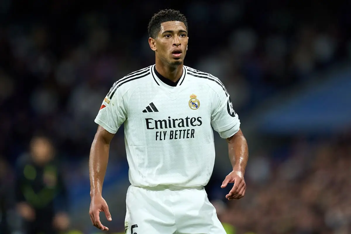 MADRID, SPAIN - MAY 14: Jude Bellingham of Real Madrid looks on during the LaLiga match between Real Madrid CF and RCD Mallorca at Estadio Santiago Bernabeu on May 14, 2025 in Madrid, Spain. (Photo by Angel Martinez/Getty Images).