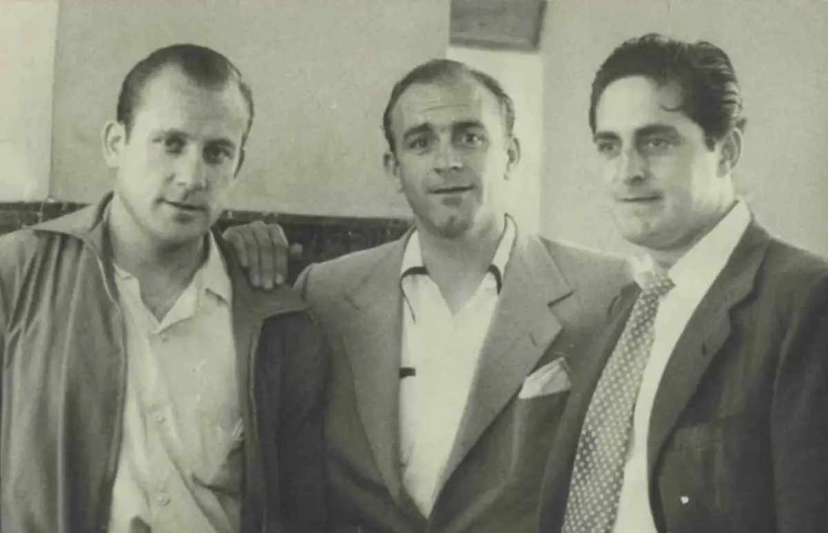 Roque Olsen (à gauche), avec Di Stéfano (au centre) et Héctor Rial (à droite) (realmadrid.com)