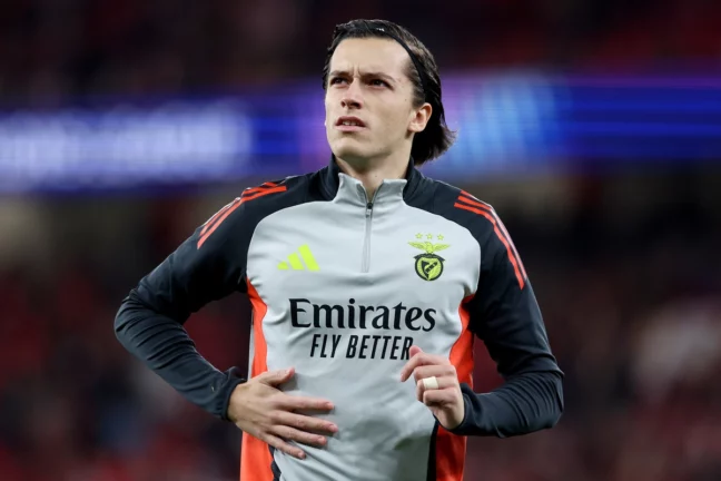 LISBON, PORTUGAL - JANUARY 21: Alvaro Carreras of S.L Benfica warms up prior to the UEFA Champions League 2024/25 League Phase MD7 match between SL Benfica and FC Barcelona at Estadio do SL Benfica on January 21, 2025 in Lisbon, Portugal. (Photo by Carlos