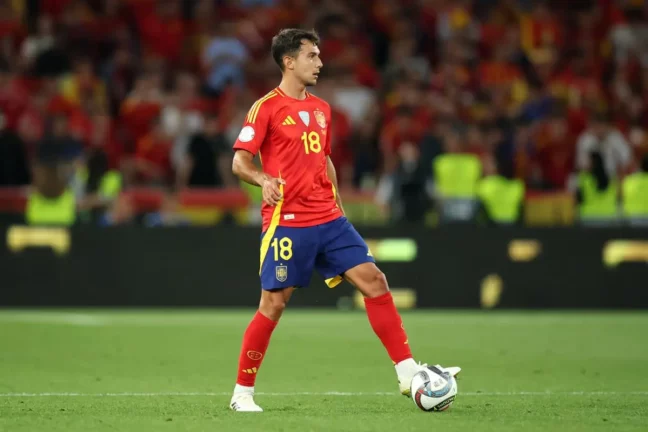STUTTGART, GERMANY - JUNE 05: Martin Zubimendi of Spain controls the ball during the UEFA Nations League 2025 semifinal match between Spain and France at Stuttgart Arena on June 05, 2025 in Stuttgart, Germany. (Photo by Alex Grimm/Getty Images)